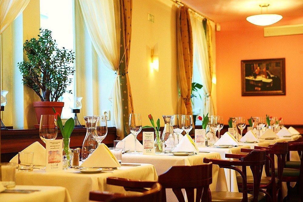 Hotel U Divadla - Czech Leading Hotels Prag Exteriör bild