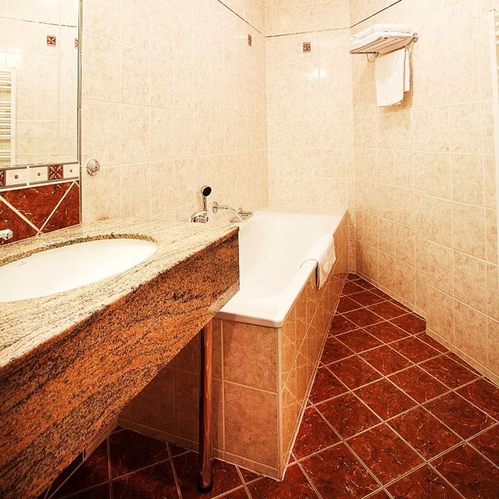 Hotel U Divadla - Czech Leading Hotels Prag Exteriör bild